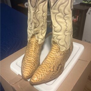 Vintage Cowboy Boots - Tan and Cream